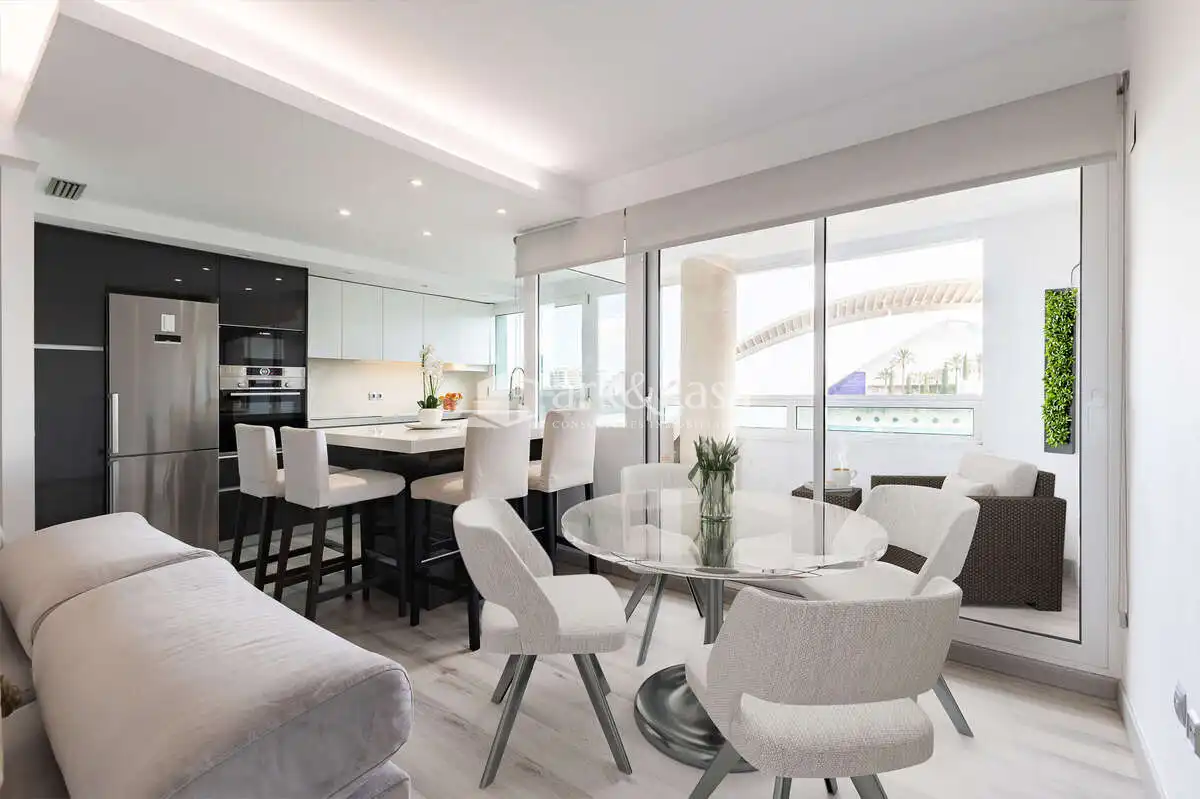 Comedor de Piso en venta en Valencia con Aire acondicionado, Trastero y Horno