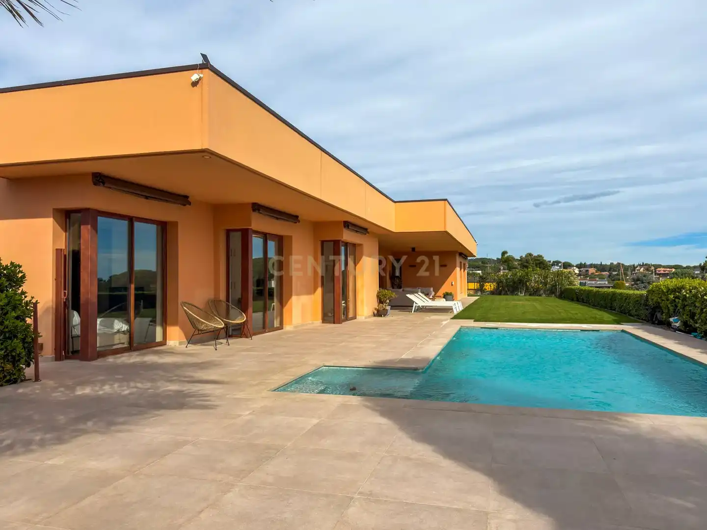 Vista exterior de Casa o xalet en venda en Sant Vicenç de Montalt amb Aire condicionat, Jardí privat i Traster