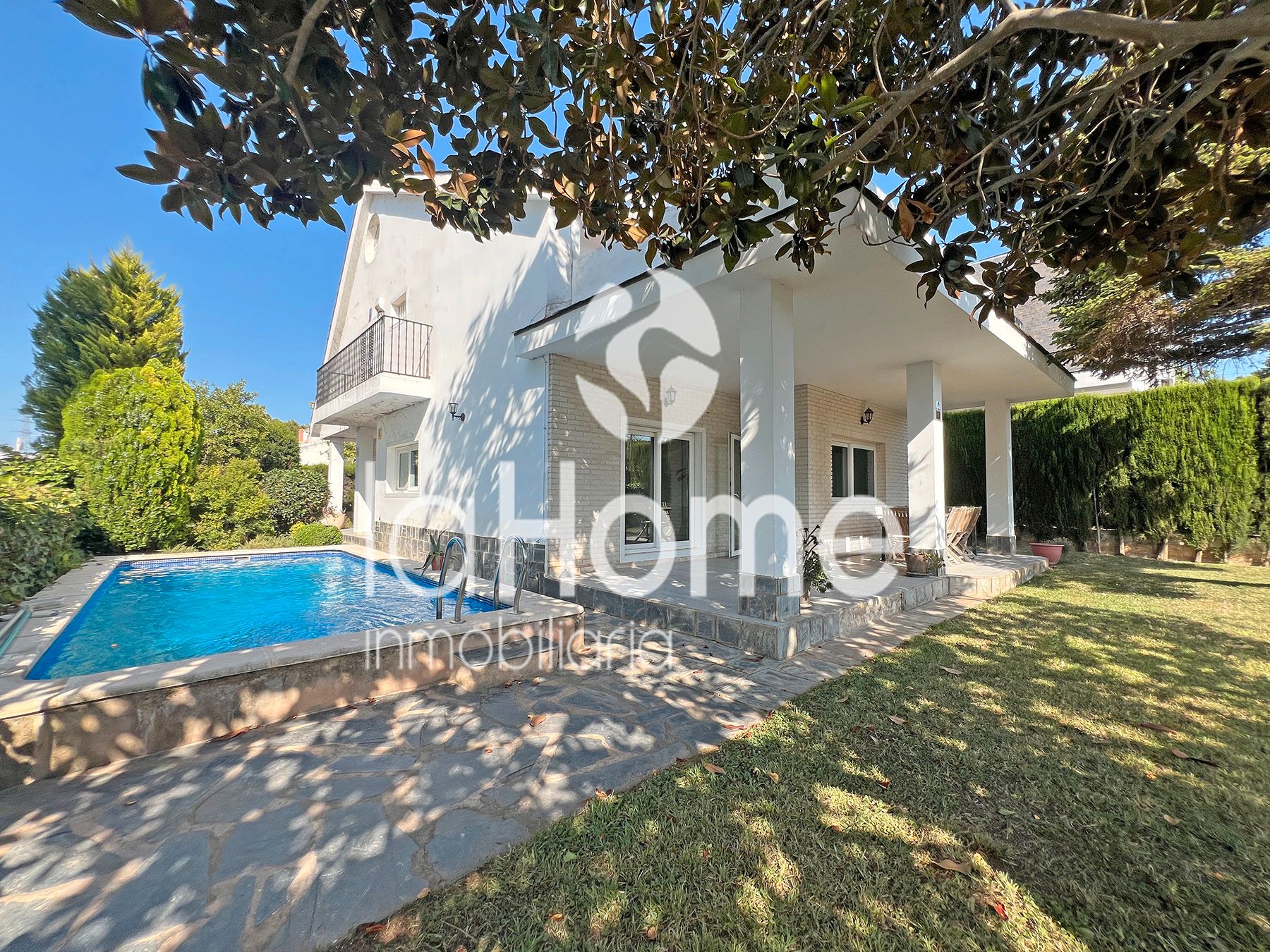 Vista exterior de Casa o chalet en venta en L'Eliana con Aire acondicionado, Calefacción y Jardín privado