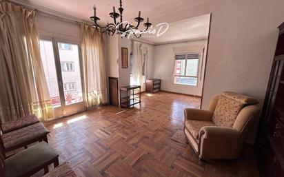 Wohnzimmer von Wohnung zum verkauf in  Madrid Capital