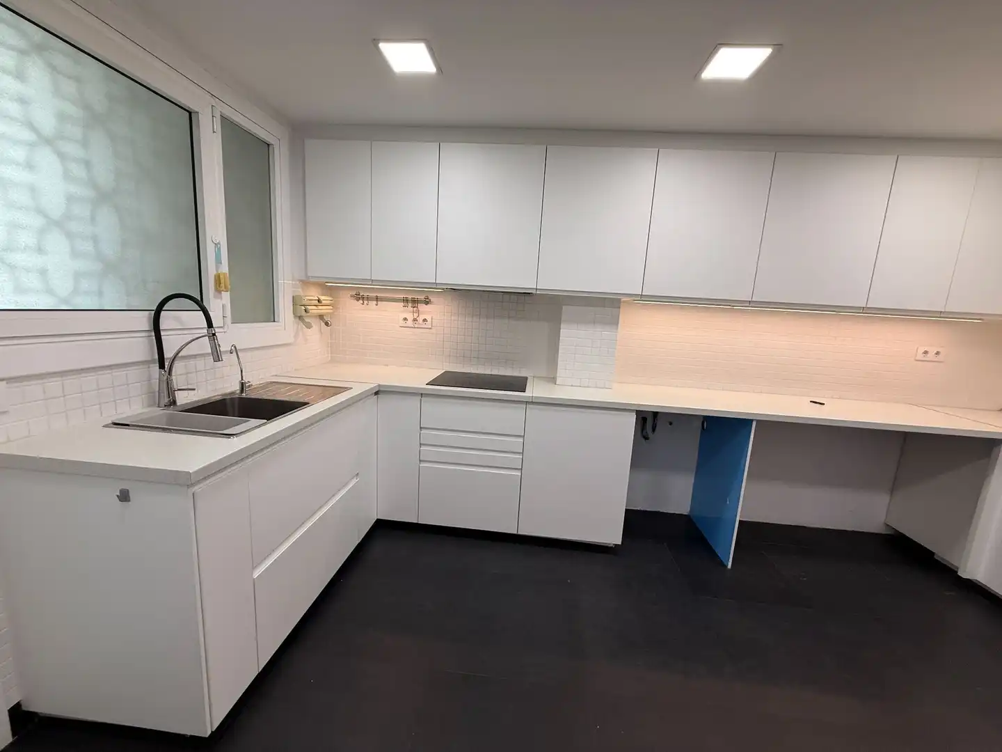 Cocina de Piso de alquiler en Barcelona con Aire acondicionado y Calefacción