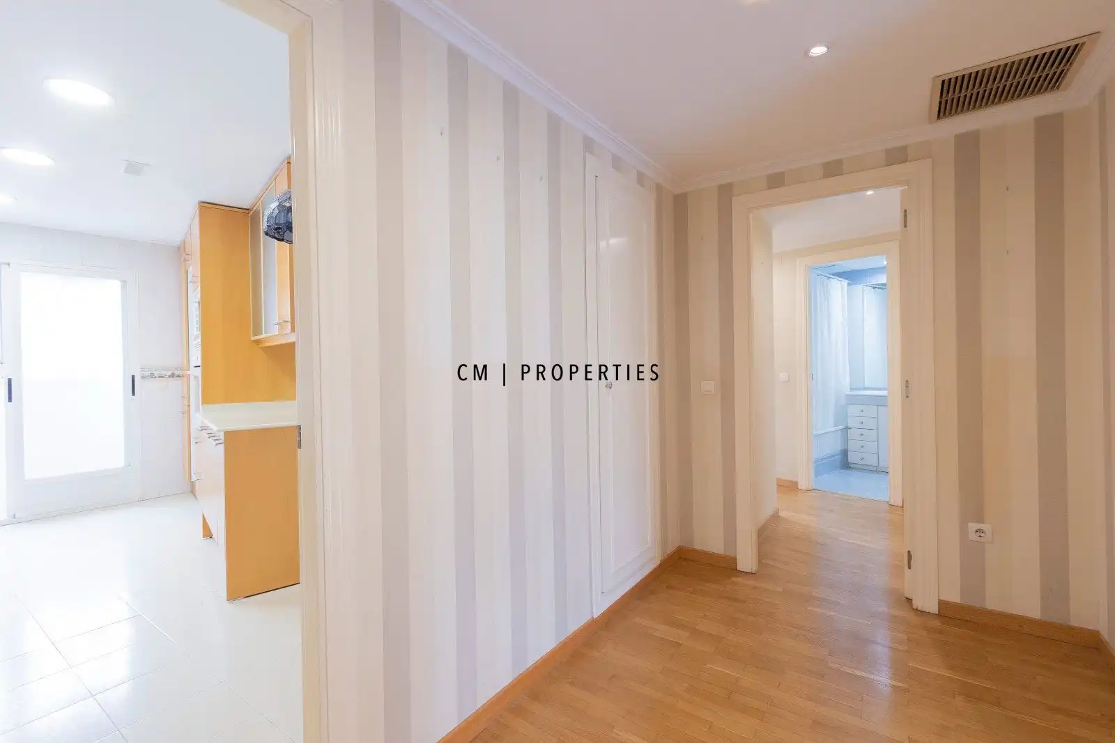 Piso de alquiler en Valencia con Aire acondicionado, Calefacción y Parquet