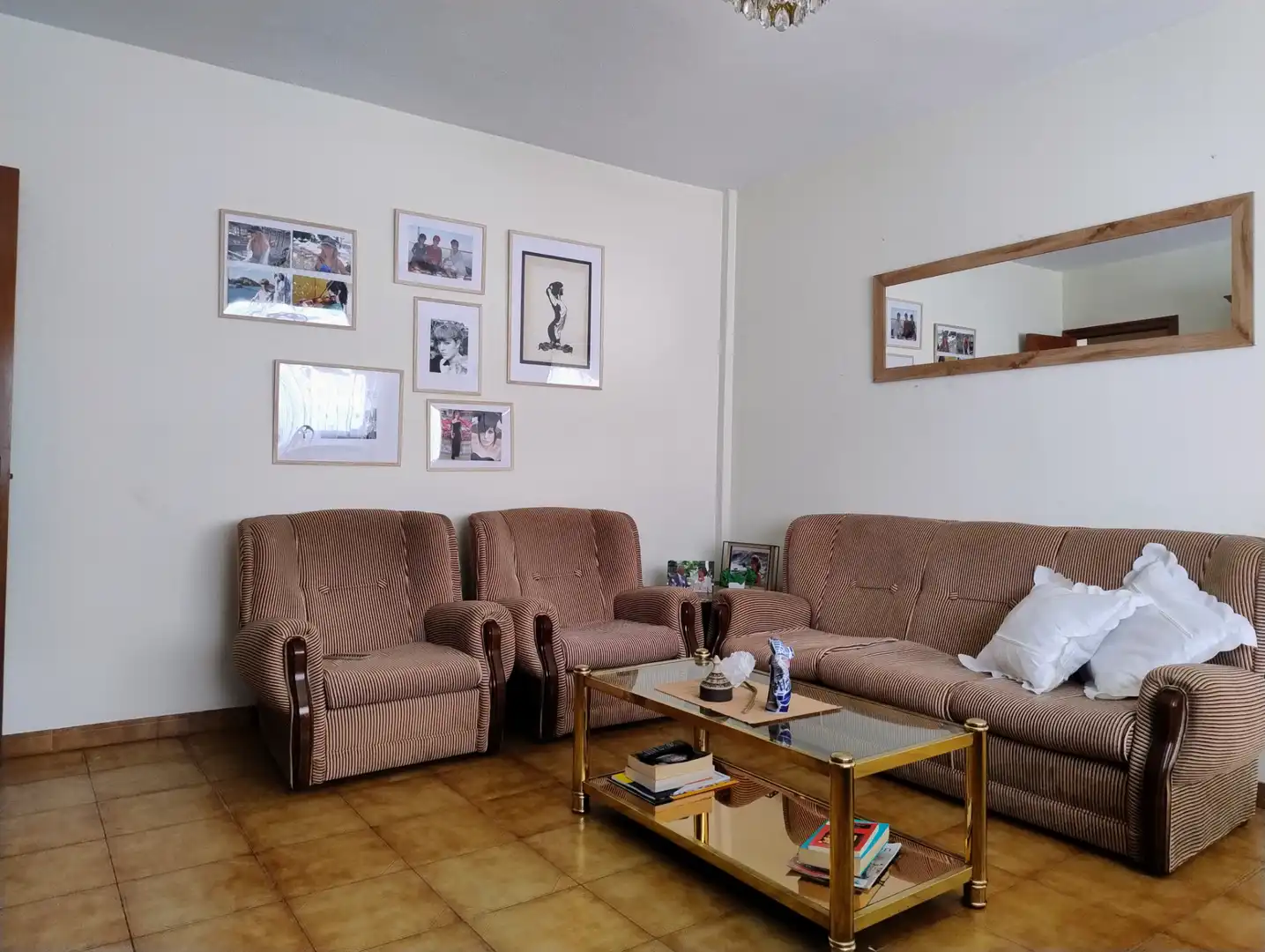 Sala de estar de Piso en venta en Lugo con Terraza, Trastero y Amueblado