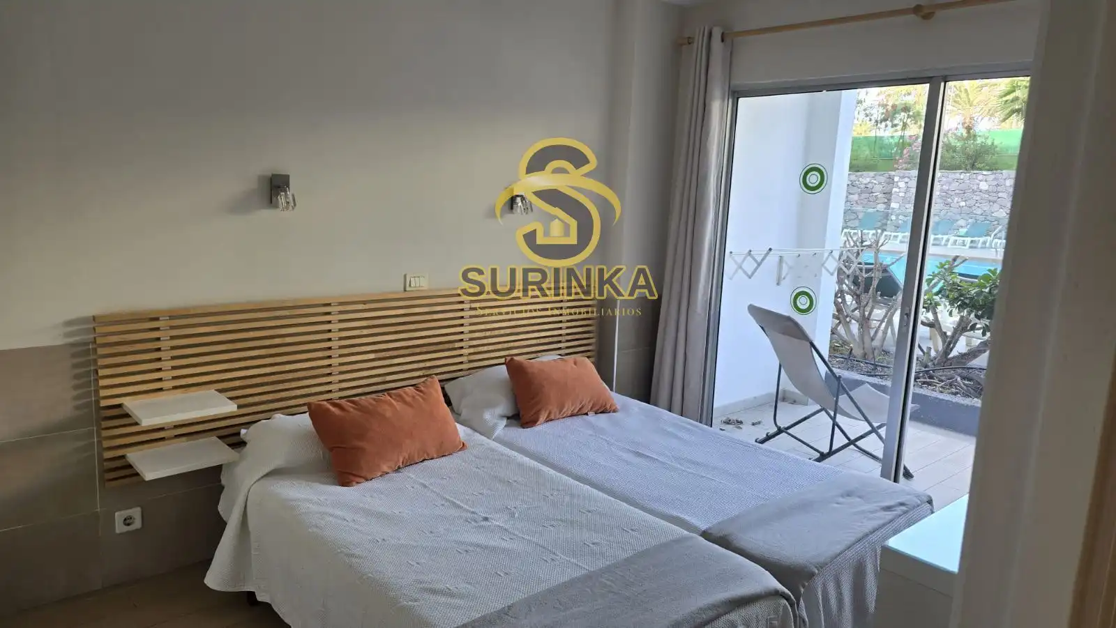 Habitación de Piso de alquiler en San Bartolomé de Tirajana con Terraza, Piscina y Amueblado