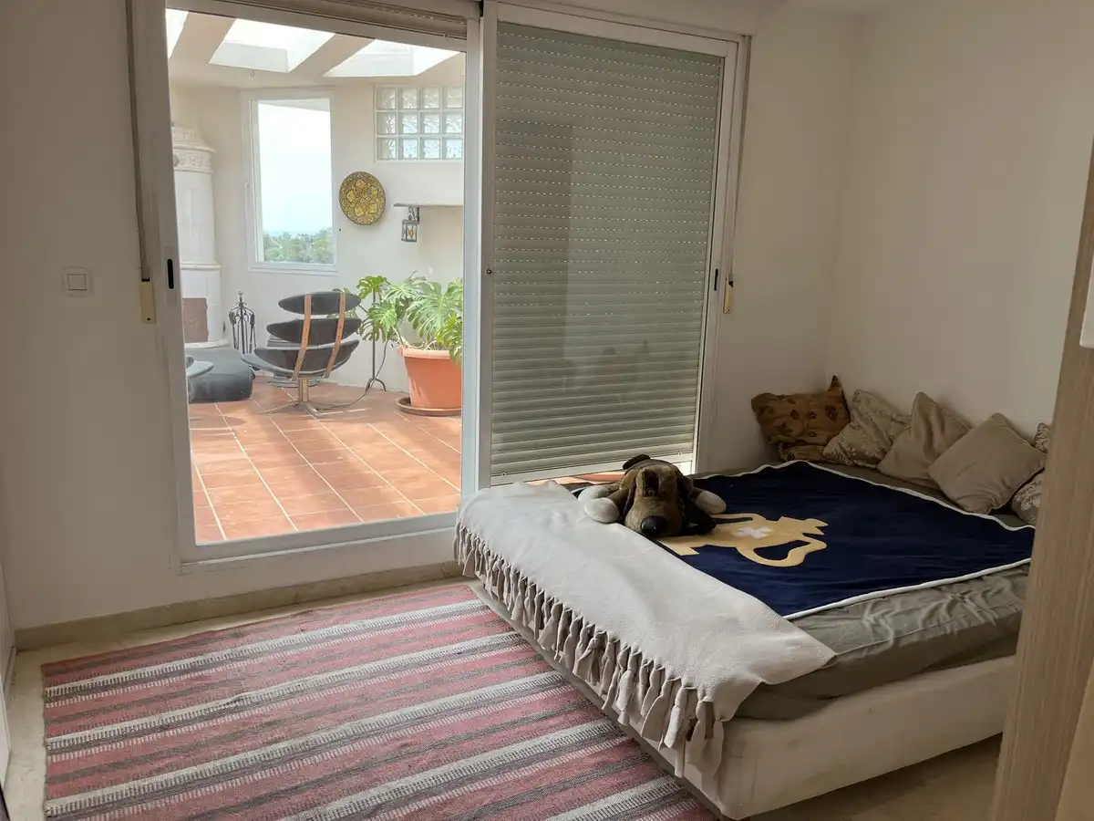 Dormitori de Dúplex de lloguer en Marbella amb Aire condicionat, Terrassa i Moblat