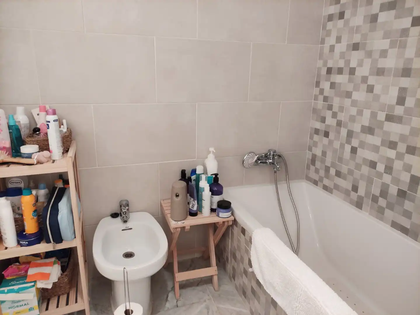 Flat for rent in Calle Hermano Fermín, Centro - Calzada - Cabo Noval