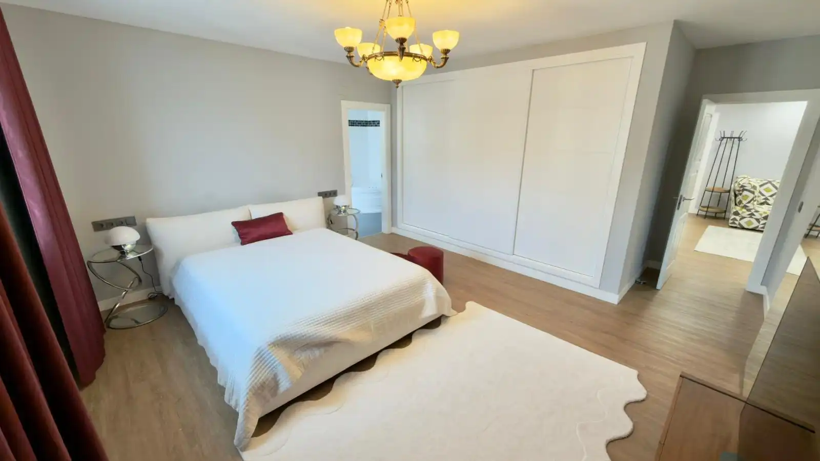 Schlafzimmer von Dachboden zum Verkauf in Villajoyosa / La Vila Joiosa mit Klimaanlage, Privatgarten und Terrasse