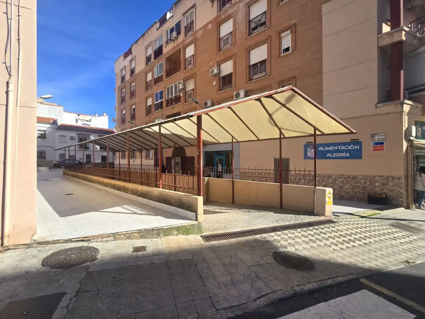 Aparcament en venda a Miralvalle - Av. Virgen del Puerto - La Data