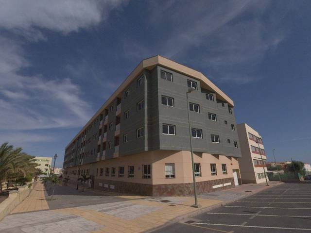 Piso en Venta en C/ Padre Manjón - Ed Tasrtera IX - en Sardina