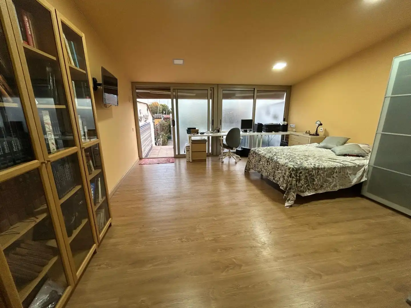 Habitación de Casa adosada en venta en Barberà del Vallès con Calefacción, Jardín privado y Terraza