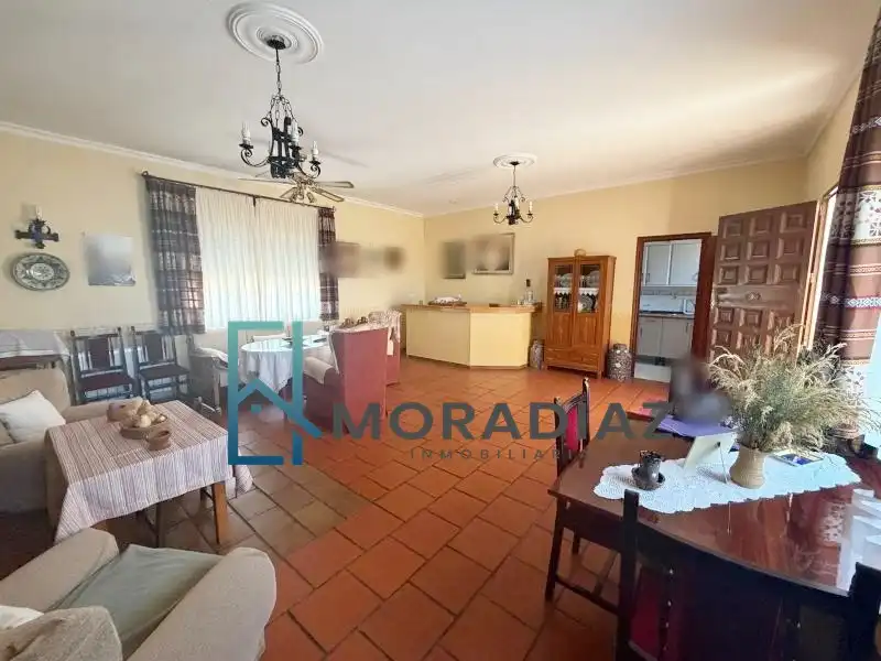 Houses for sale in Don Benito  with Air Conditioner, Heating and Private garden