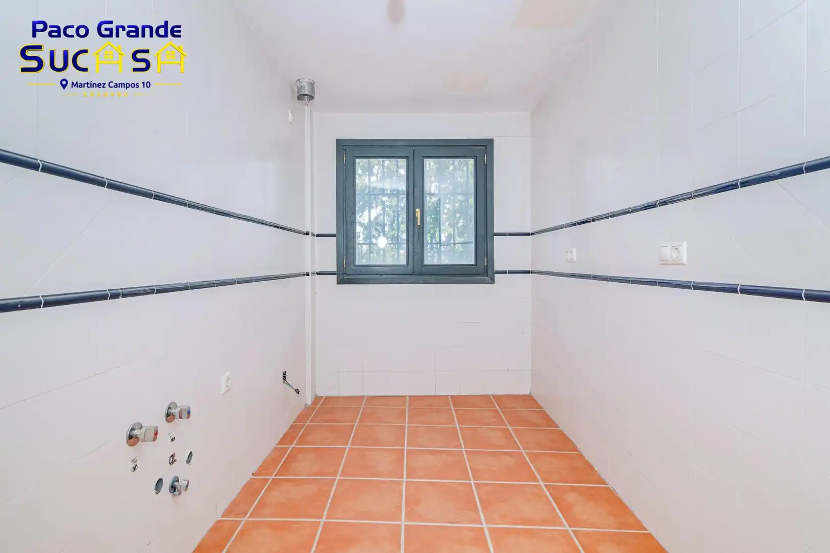 Baño de Piso en venta en La Zubia con Calefacción y Balcón