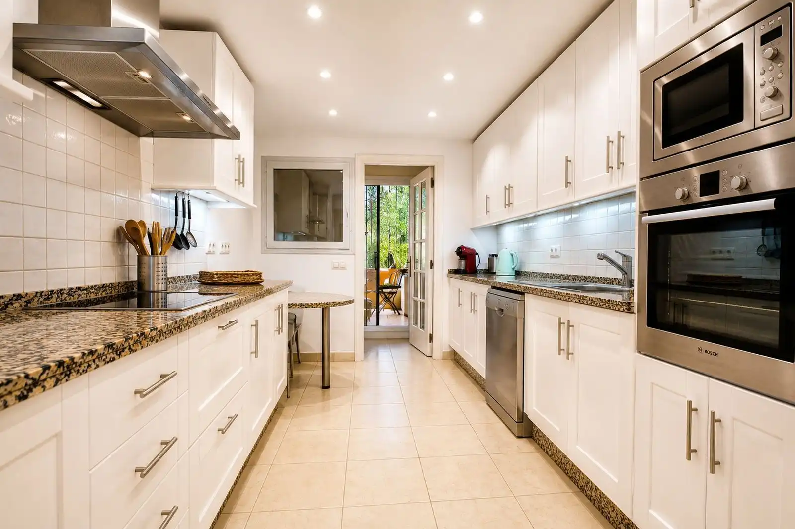 Apartment with pool for sale in Urbanizacion Majestic Hills 10, imagen 10