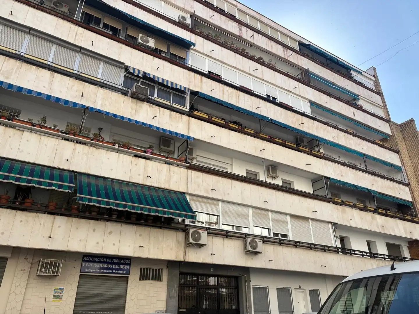 Vista exterior de Pis de lloguer en Sevilla amb Aire condicionat