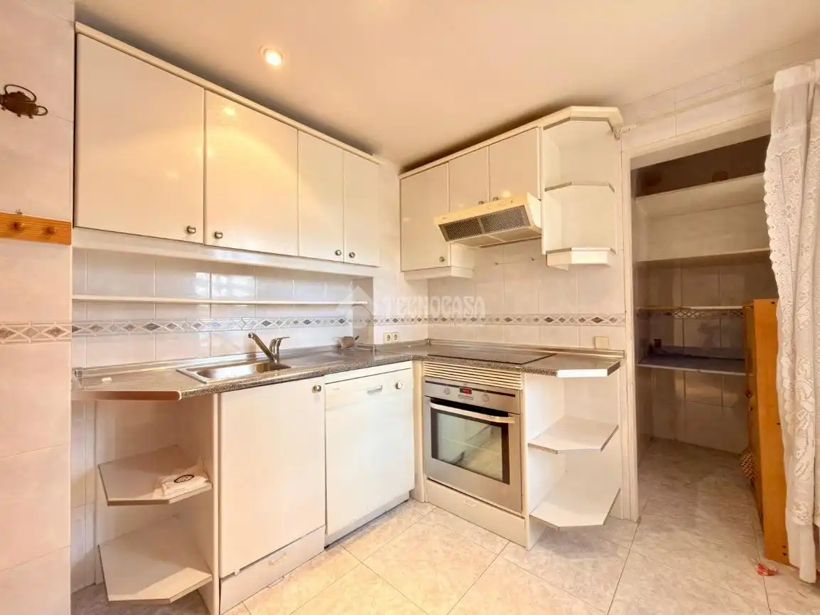 Cocina de Piso en venta en Madrid con Calefacción, Parquet y Terraza