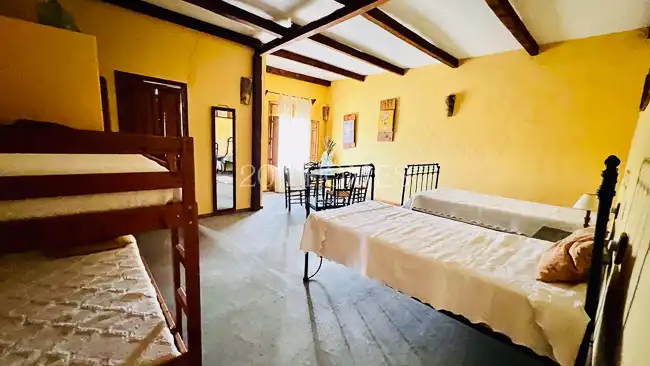 Finca rústica en venta en Úbeda con Jardín privado, Terraza y Piscina