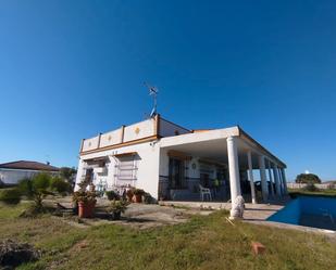House or chalet for sale in Sanlúcar la Mayor