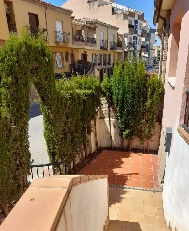 Terrassa de Casa adosada en venda en Churriana de la Vega amb Piscina comunitària