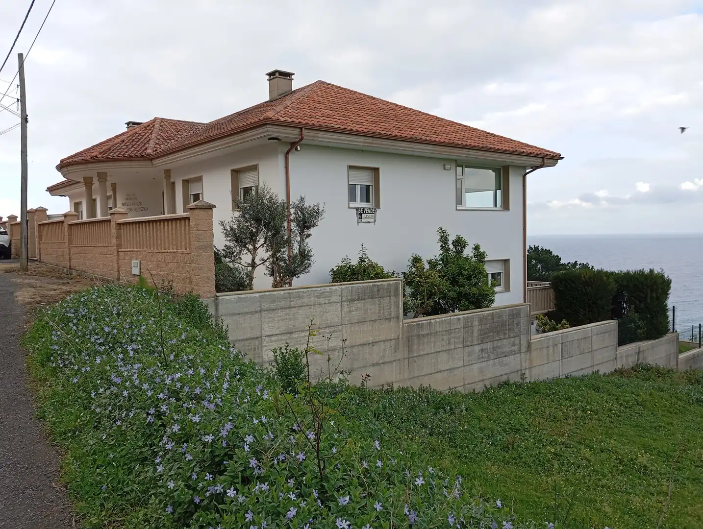 Exterior view of Houses for sale in Carballo  with Heating, Furnished and Oven