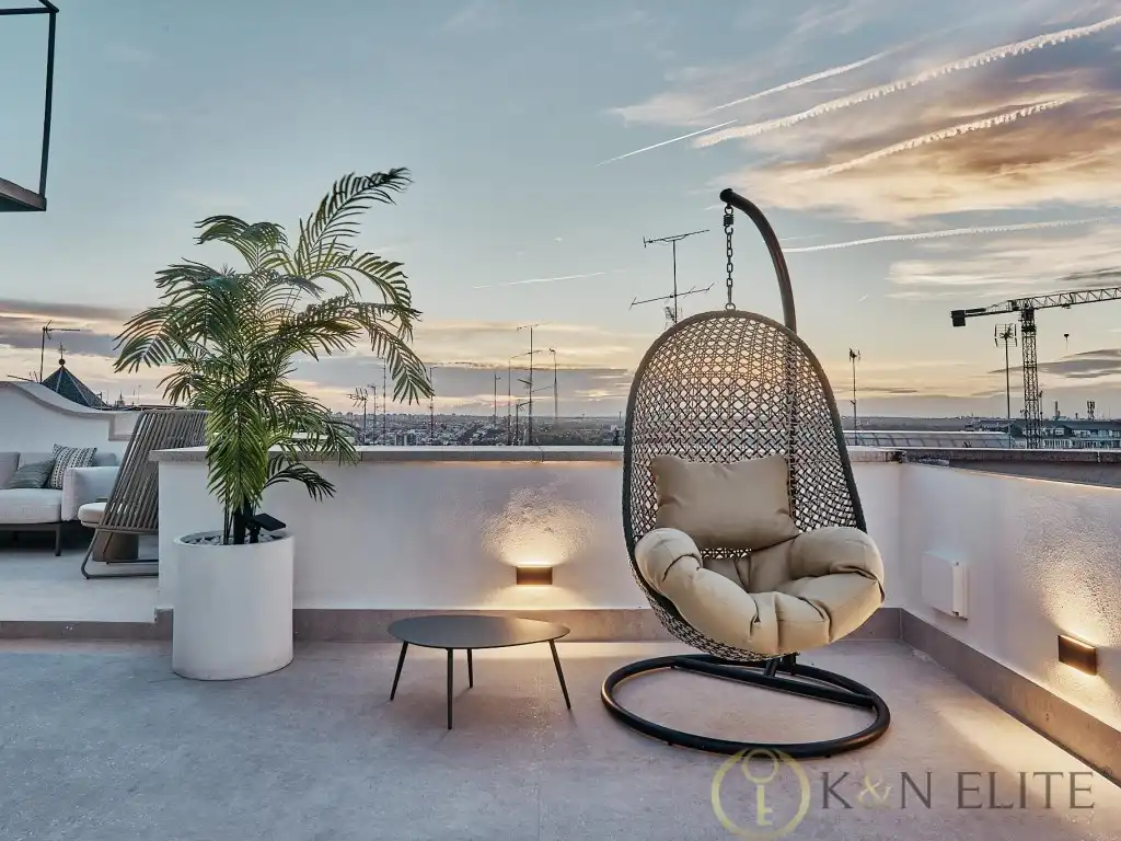 Terrace of Attic for sale in Madrid  with Air Conditioner, Terrace and Swimming Pool