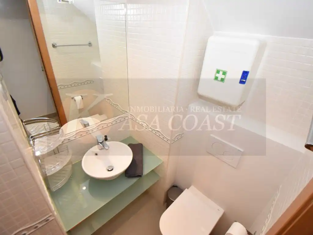 Bany de Àtic en venda en Benalmádena amb Aire condicionat, Jardí privat i Terrassa
