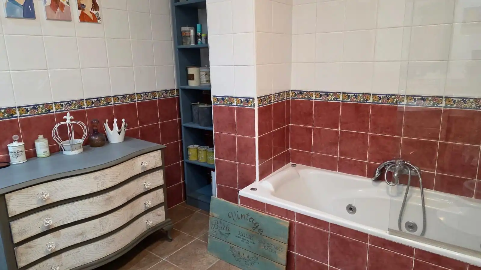 Bany de Casa o xalet en venda en Castro-Urdiales amb Calefacció, Jardí privat i Terrassa