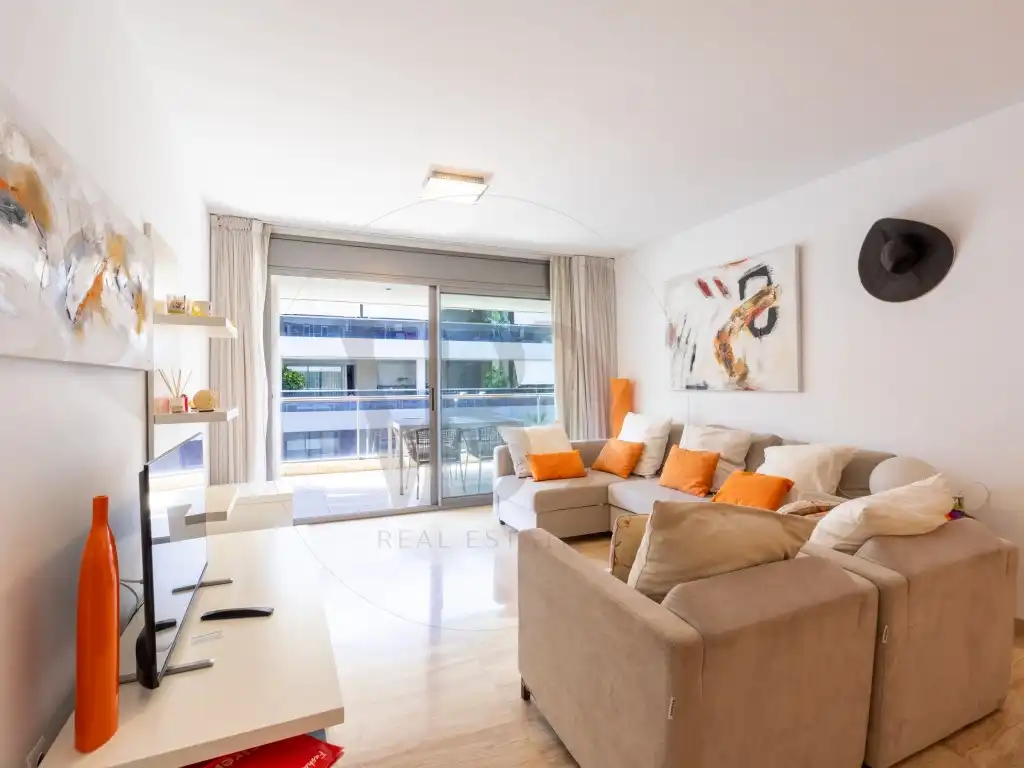 Sala de estar de Apartamento de alquiler en Eivissa con Aire acondicionado, Terraza y Piscina comunitaria