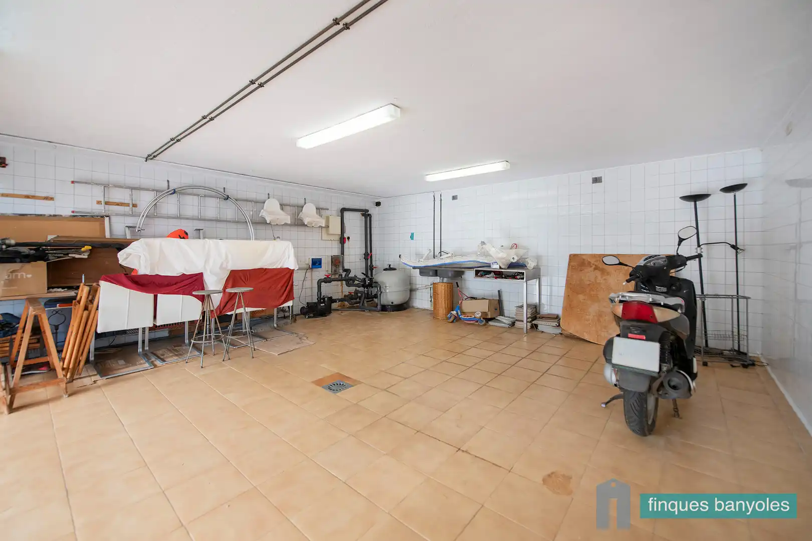 Kitchen of Houses for sale in Banyoles  with Air Conditioner, Heating and Private garden