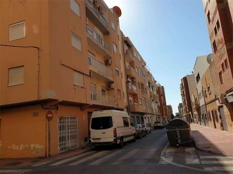 Vista exterior de Pis en venda en  Almería Capital