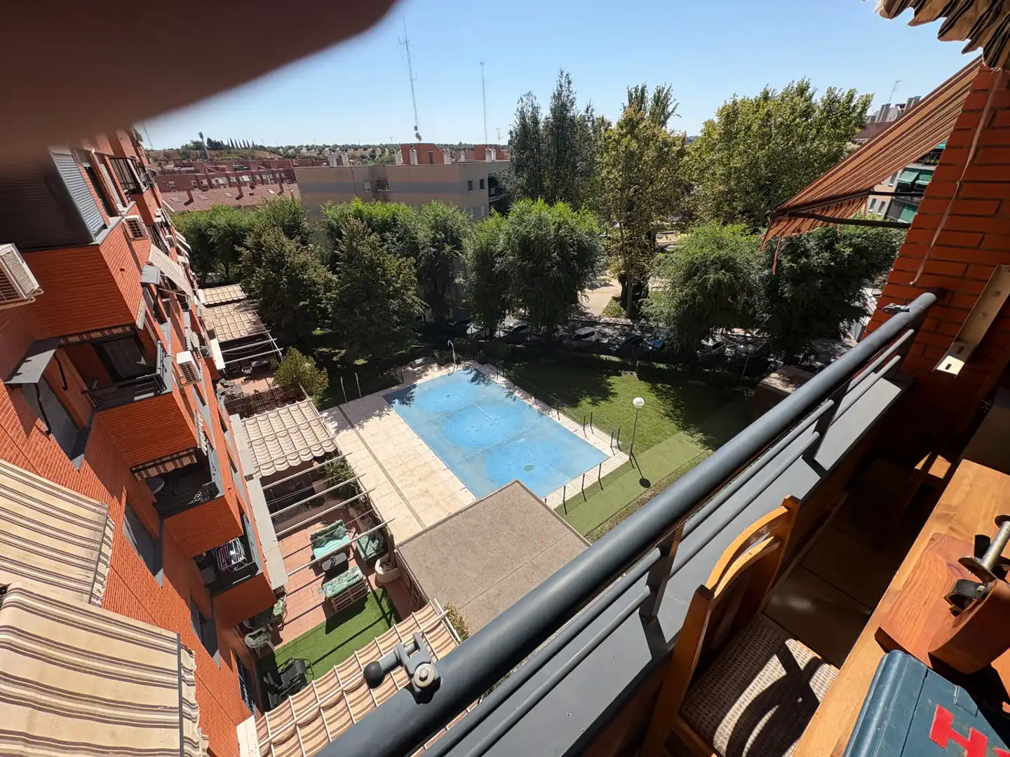 Piscina de Pis en venda en Valdemoro amb Aire condicionat, Jardí privat i Parquet