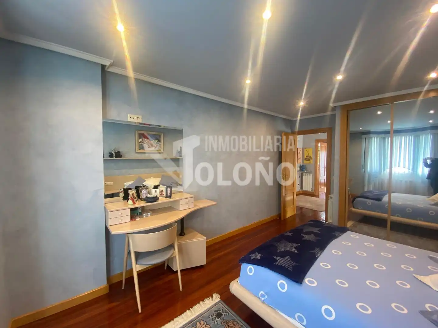 Dormitori de Casa o xalet en venda en Ollauri amb Calefacció, Jardí privat i Terrassa