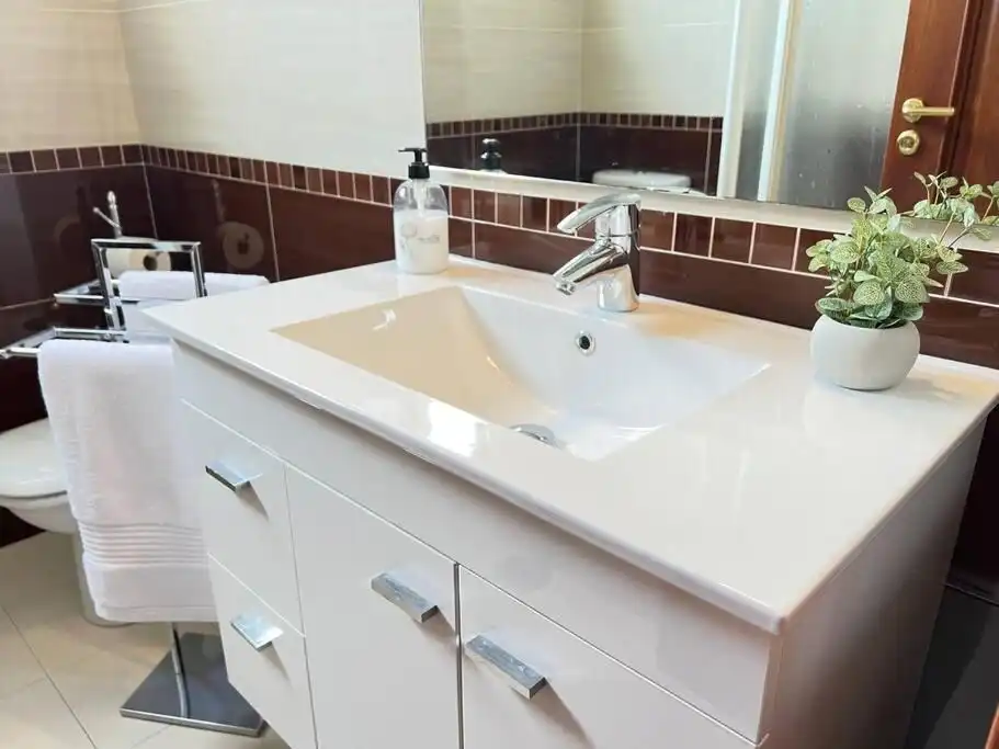 Bathroom of Flat for rent in Torremolinos  with Air Conditioner, Terrace and Furnished