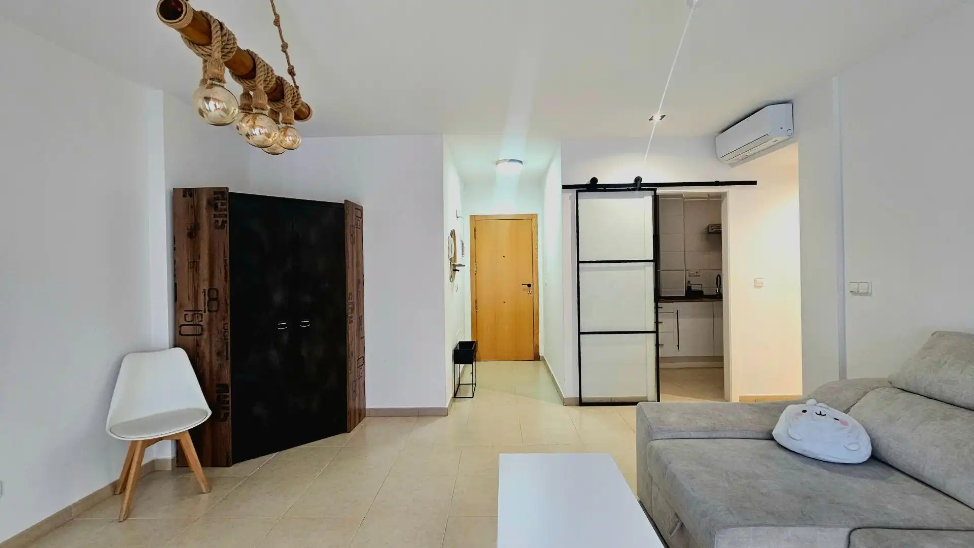 Wohnung zum Verkauf in La Unión mit Klimaanlage und Abstellraum