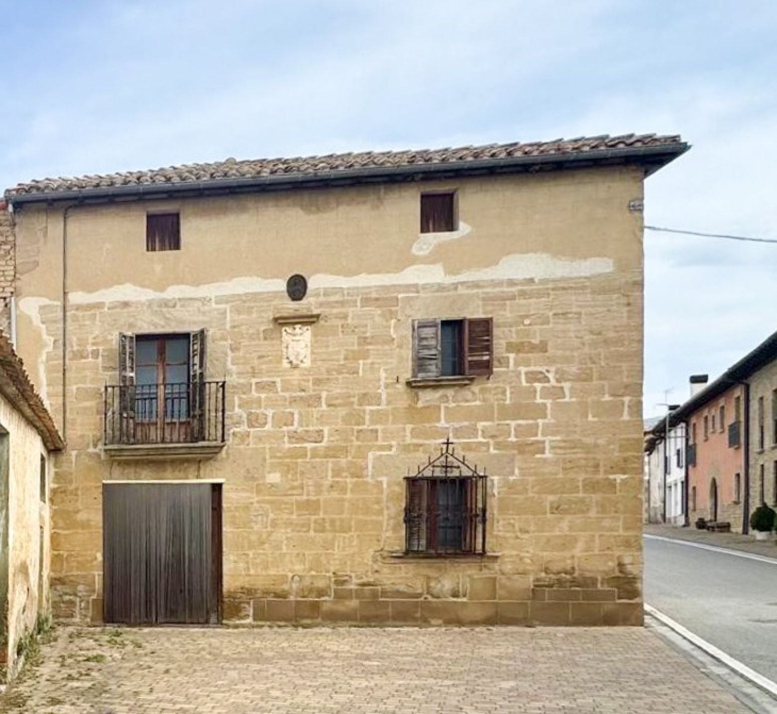 Vista exterior de Casa o xalet en venda en Uterga amb Calefacció i Balcó