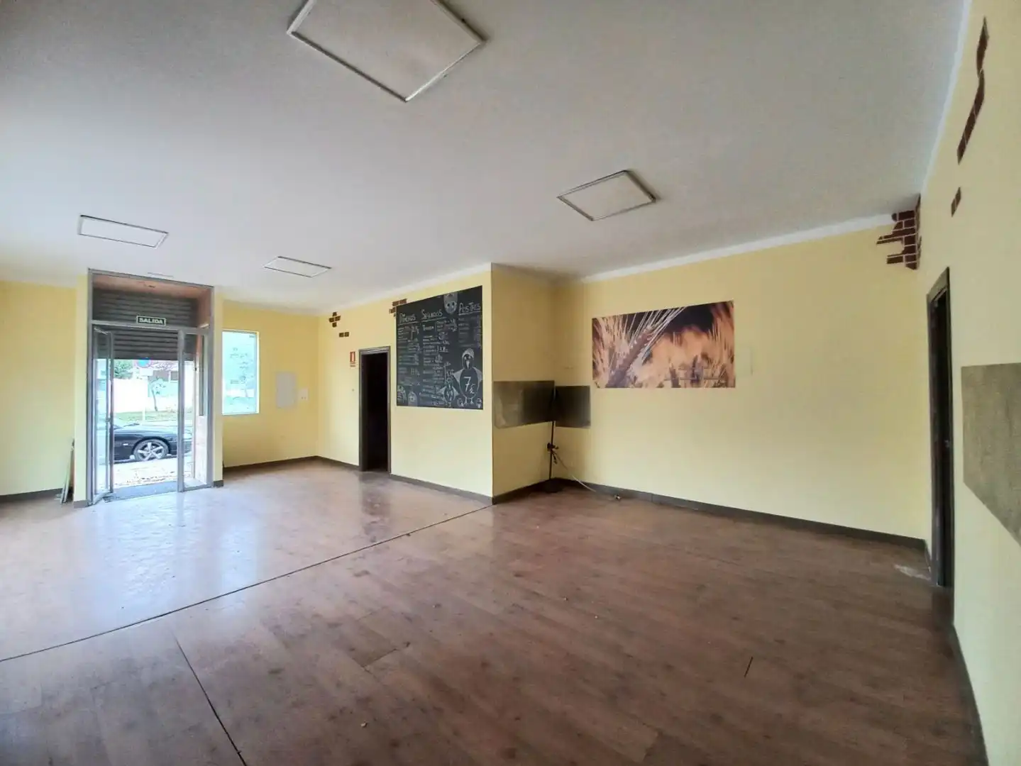 Commercial properties for rent in N/A, Universidad - Las Huelgas