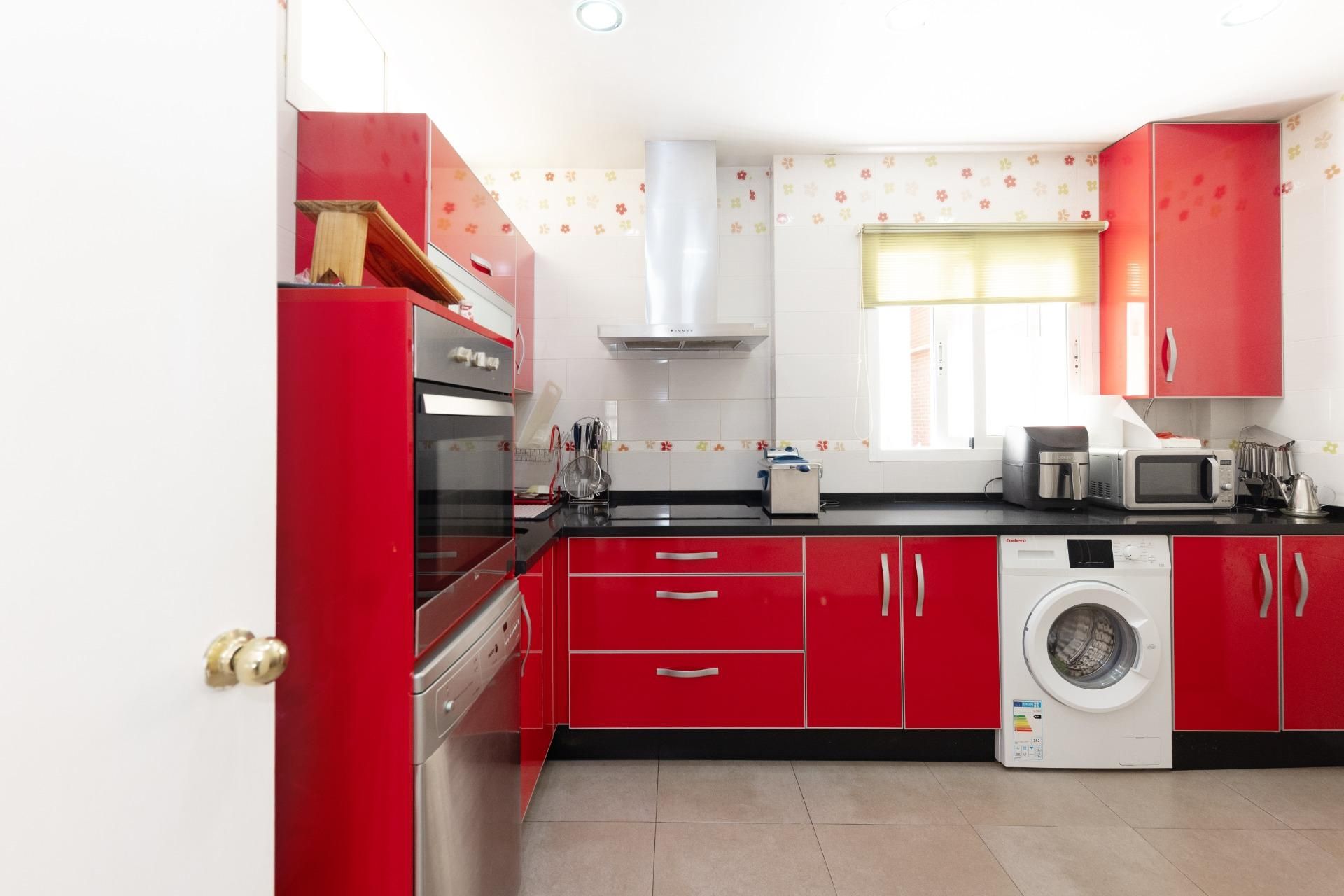 Kitchen of Duplex for sale in  Sevilla Capital  with Air Conditioner, Heating and Terrace