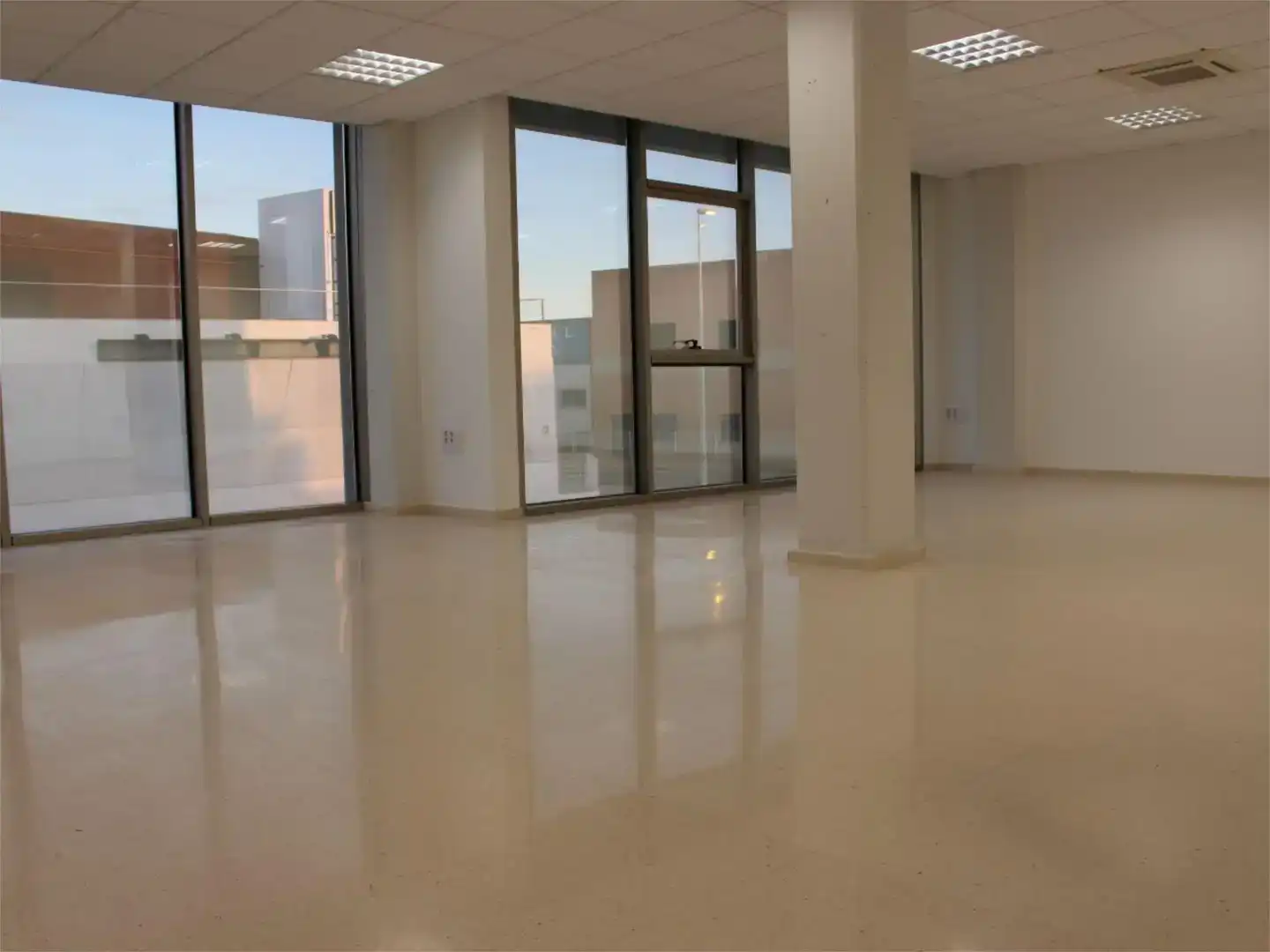 Office for rent in Paiporta