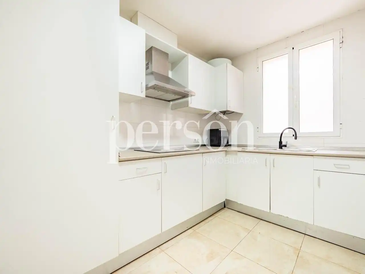 Cocina de Planta baja en venta en Valencia con Aire acondicionado, Amueblado y Internet