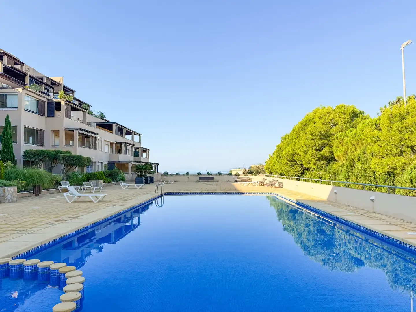 Piscina de Piso en venta en Águilas con Terraza, Trastero y Piscina