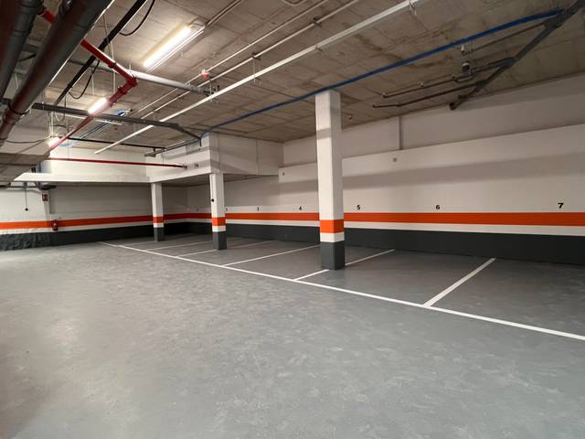 Garaje en Alquiler en Calle de Mariano Royo, 28 en Paseo Sagasta