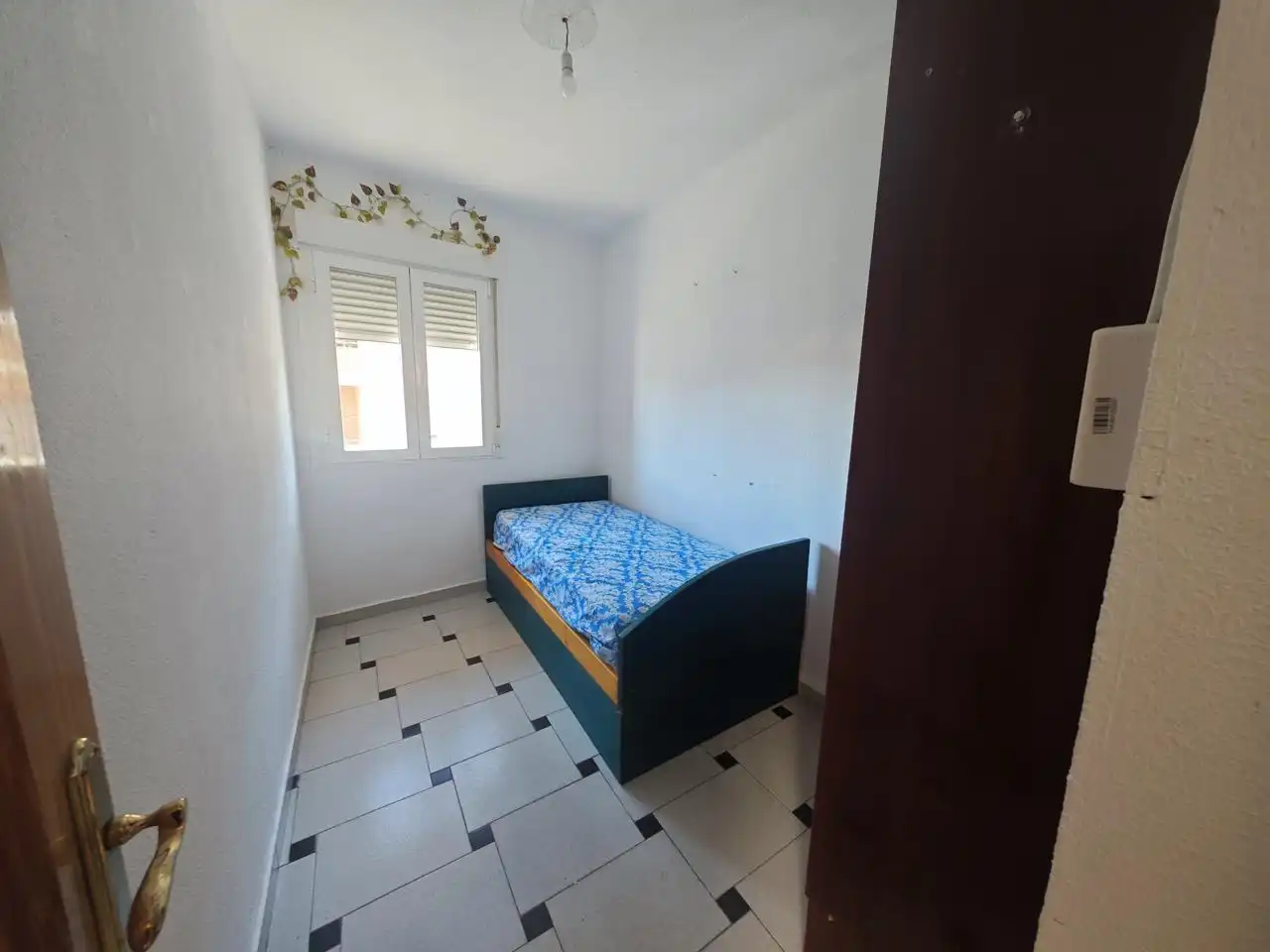 Piso en venta en Miralvalle - Av. Virgen del Puerto - La Data