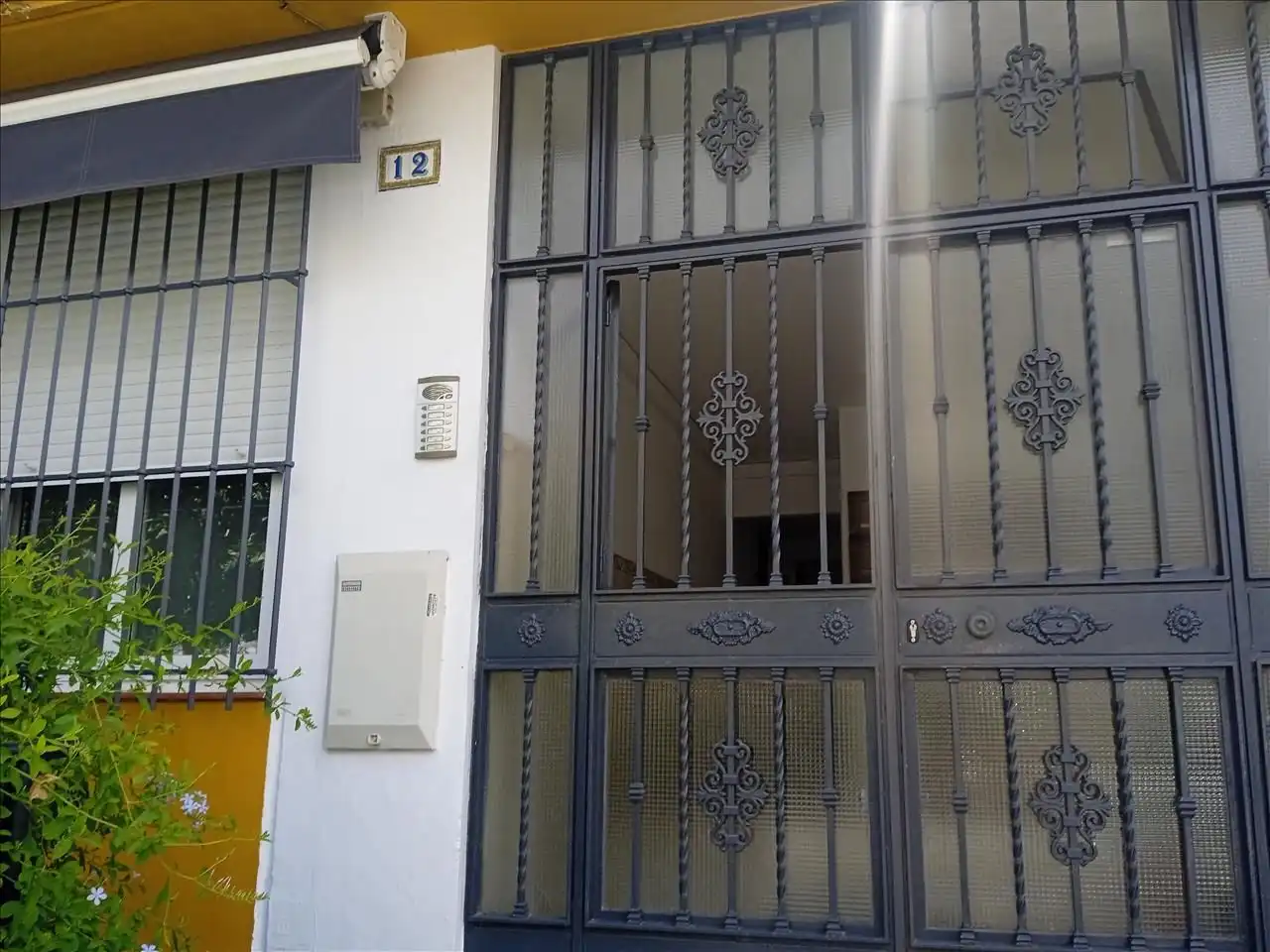 Vista exterior de Casa o xalet en venda en Mairena del Aljarafe