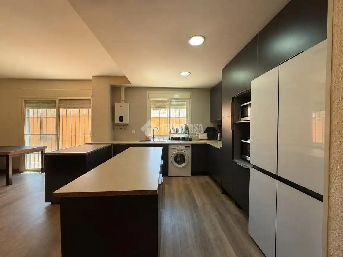 Kitchen of Flat for sale in Mijas
