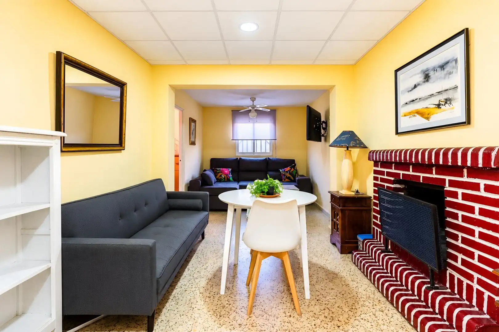 Sala d'estar de Casa o xalet en venda en Chiclana de la Frontera amb Aire condicionat, Jardí privat i Terrassa