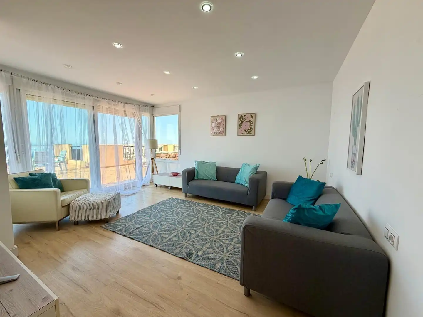 Sala de estar de Piso en venta en Roquetas de Mar con Aire acondicionado, Terraza y Amueblado