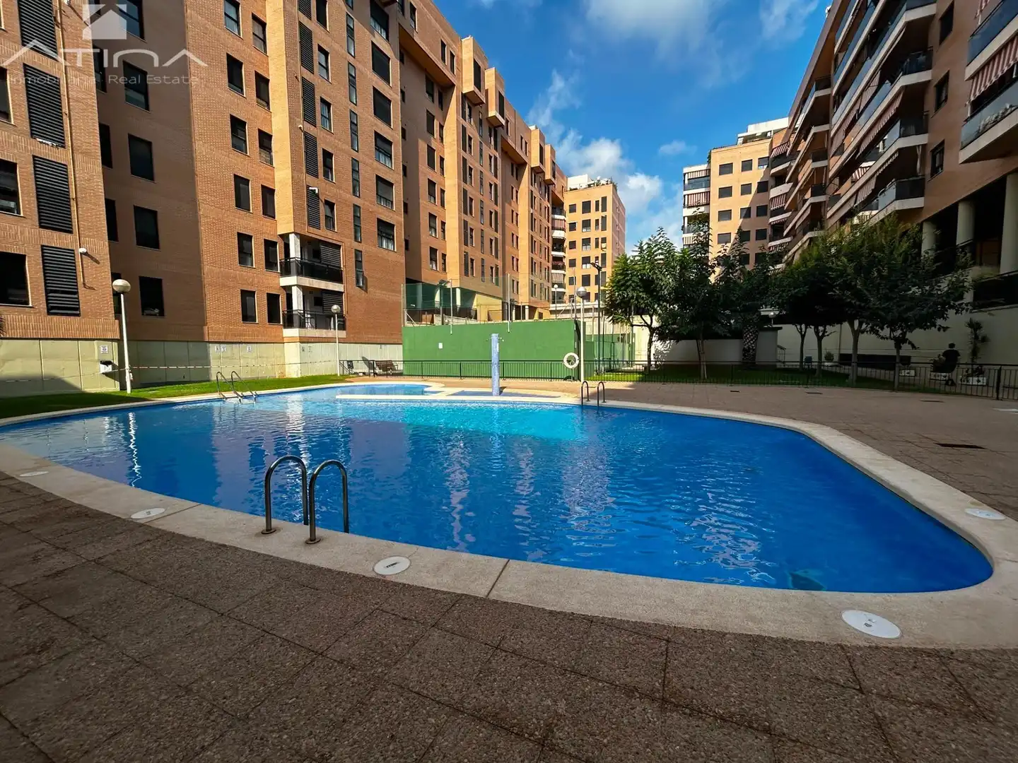 Swimming pool of Flat for sale in Gandia  with Air Conditioner, Heating and Parquet flooring