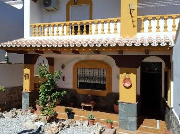 Villa zum Verkauf in El Burgo