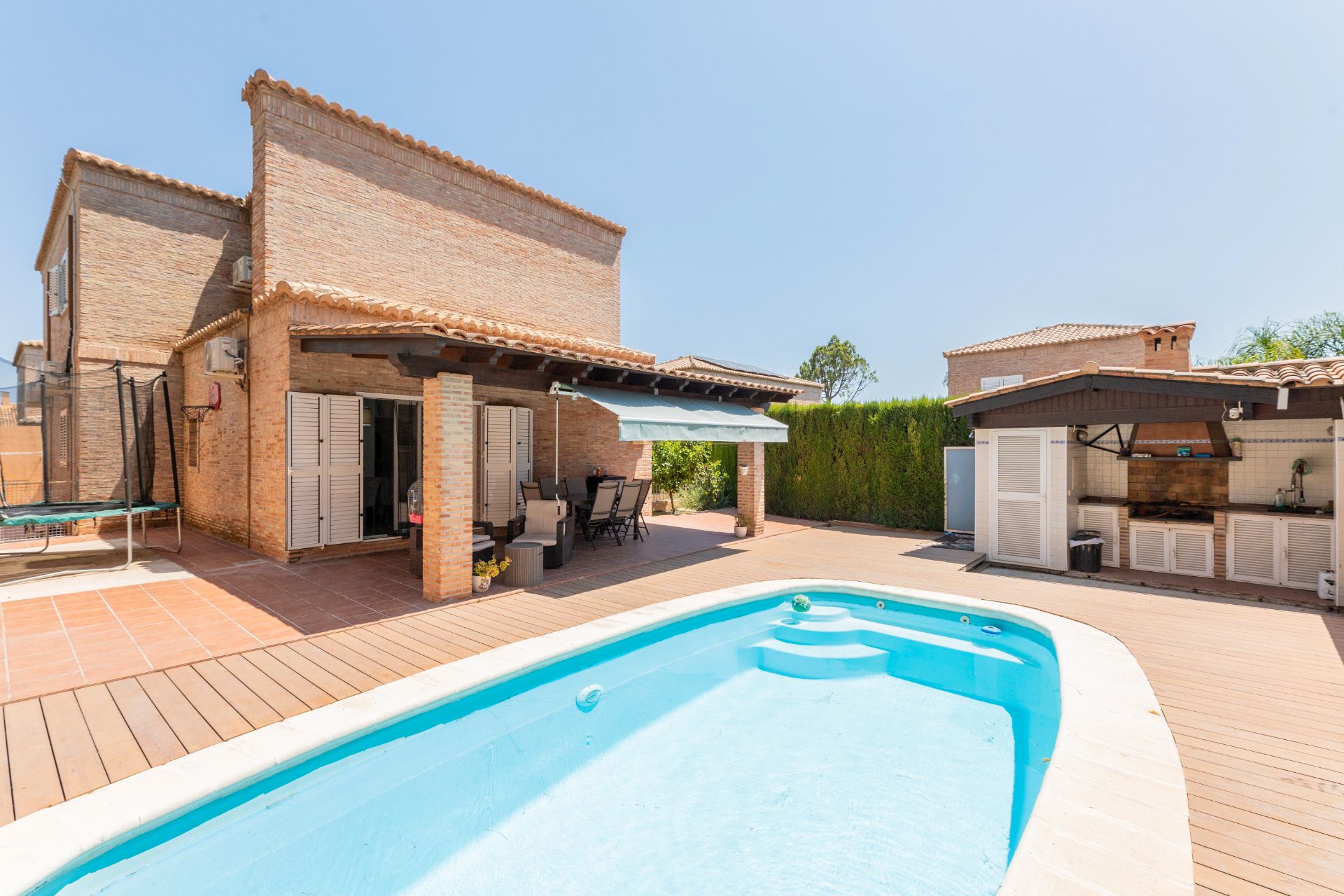Garden of House or chalet to rent in Paterna  with Air Conditioner, Private garden and Terrace