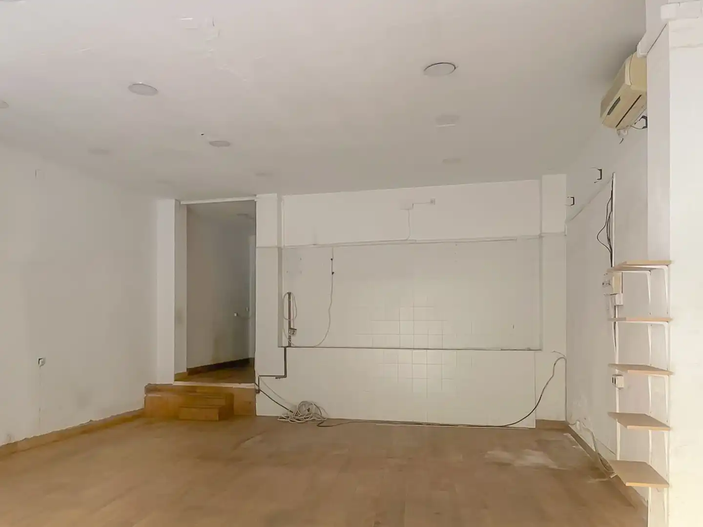 Geschaftsraum zur Miete in Casco Antiguo