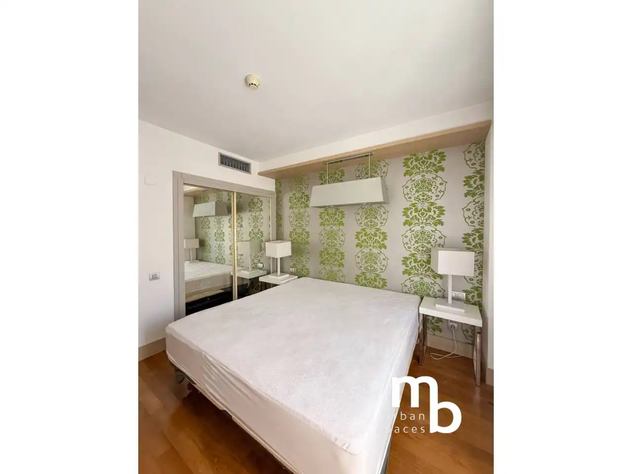 Schlafzimmer von Wohnung zur Miete in Madrid mit Klimaanlage und Möbliert